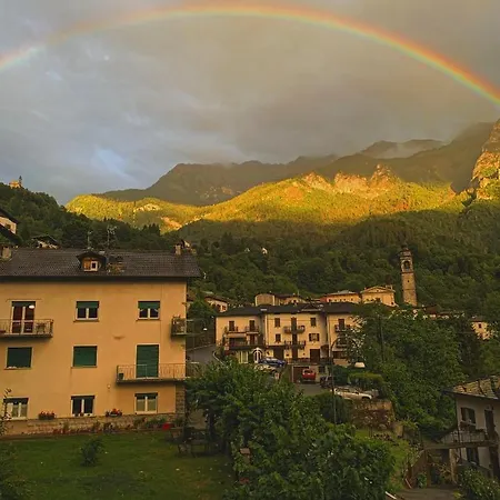 Apartment La Mansarda Di La Vite Bordogna